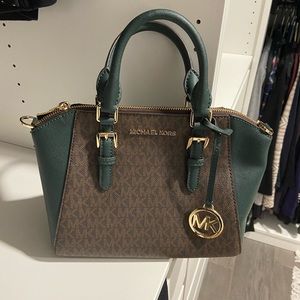 Michael Kors Handbag Crossbody New with tags